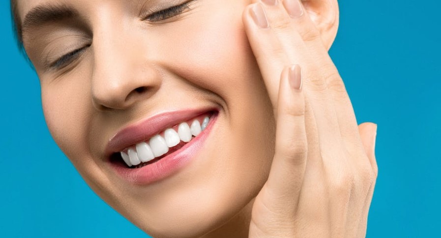 Remedios para blanquear los dientes y Trucos para una Sonrisa Perfecta